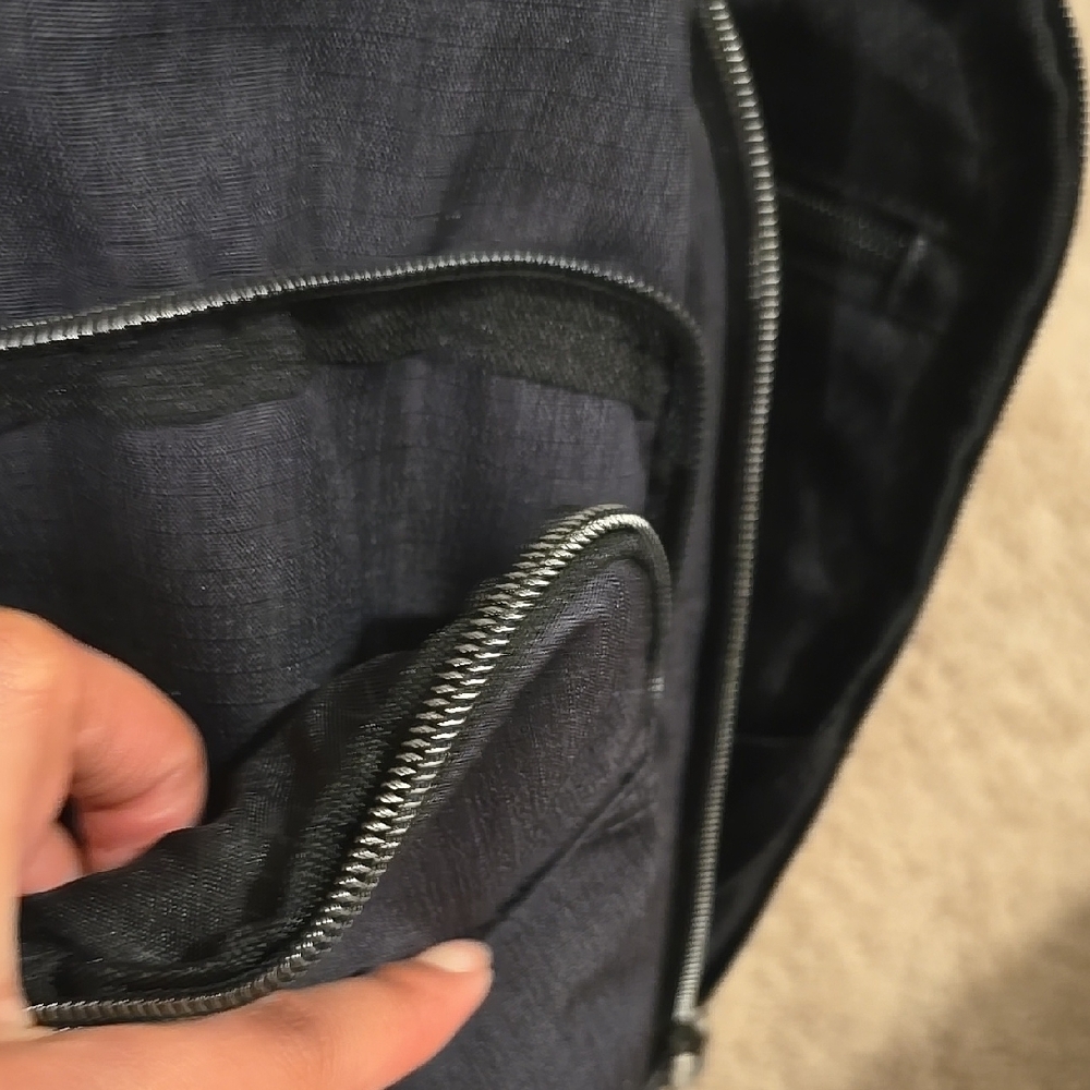 Samsonite Gray Backpack - Picture 9 of 17